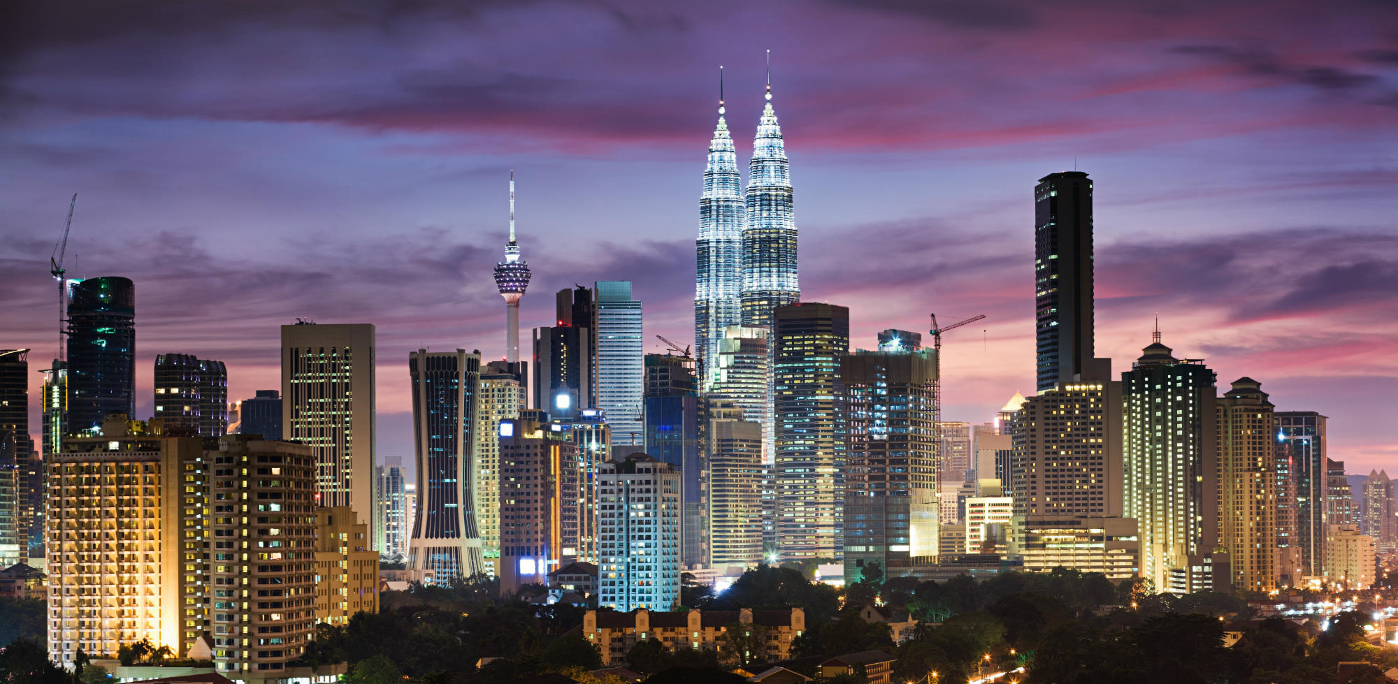 Kuala Lumpur City Skyline - Hotel Pullman - Guide destination Kuala